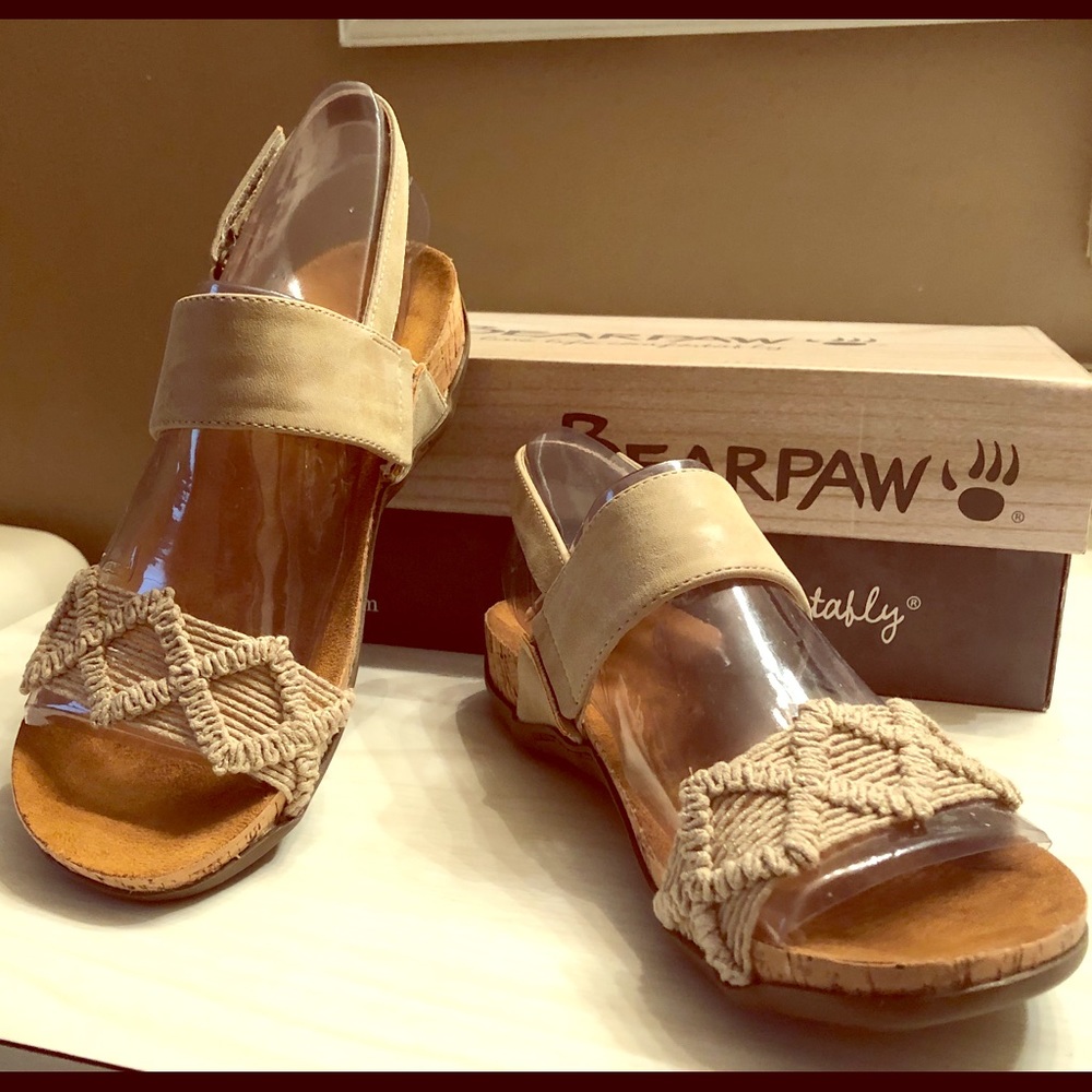 Bearpaw Macrame Sandals Size 7